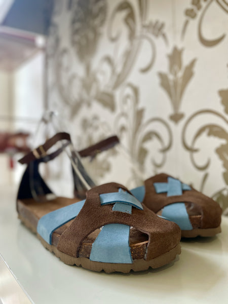 Yokono | Villa-178 Flat Sandal | Brown/Sky Blue Nubuck
