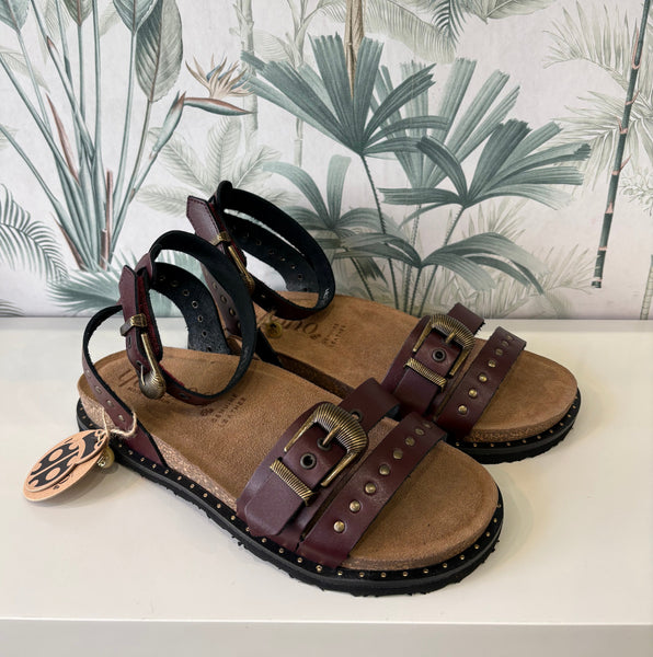 Yokono | Bolus - 260 Burdeos | Ankle Strap Studded Sandal