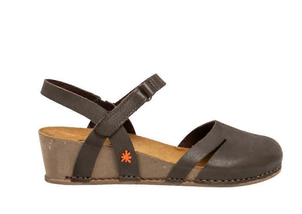 ART | I Live Roma Khaki 1931 | Closed Toe Wedge Sandal