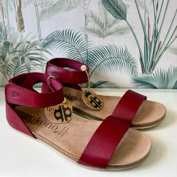 Yokono | Genova -400 Burdeos | Covered heel Sandal