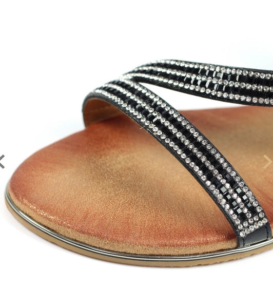 LUNAR | Blaise II - Black | Flat Sandal