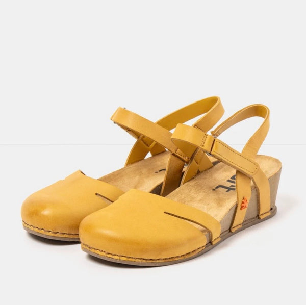 ART | I Live Roma yellow 1931| closed toe Wedge Sandal