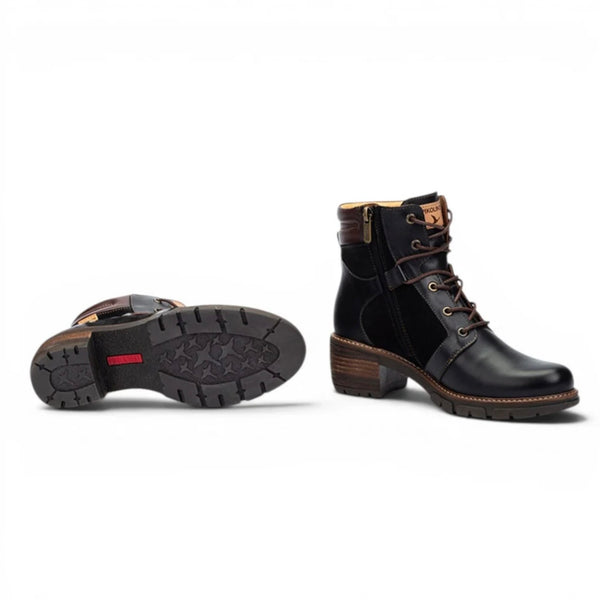 Pikolinos | San Sebastia | WIT8979C1 | Black Mid Heel Ankle Boot