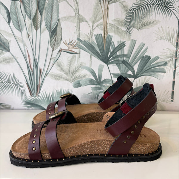 Yokono | Bolus - 260 Burdeos | Ankle Strap Studded Sandal