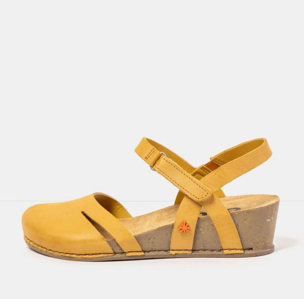 ART | I Live Roma yellow 1931| closed toe Wedge Sandal