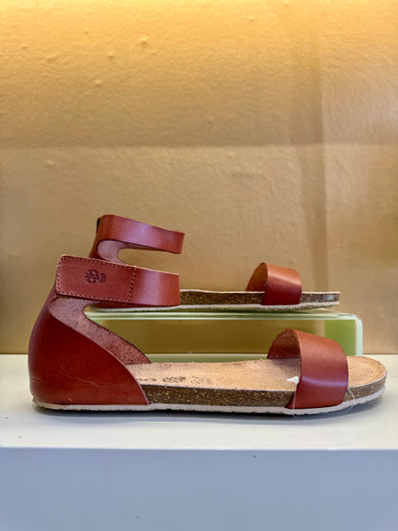 Yokono | Genova-400 | Flat Sandal with Ankle Strap | Tan