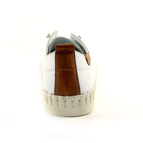 Lunar | Flamborough White